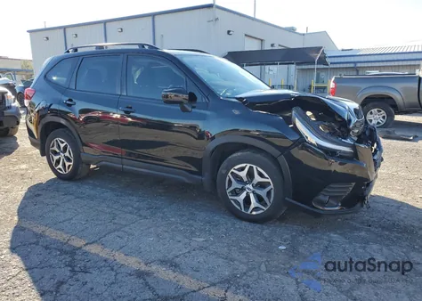 2023 Subaru Forester Premium z USA, uszkodzony, nr VIN JF2SKAEC5PH451787